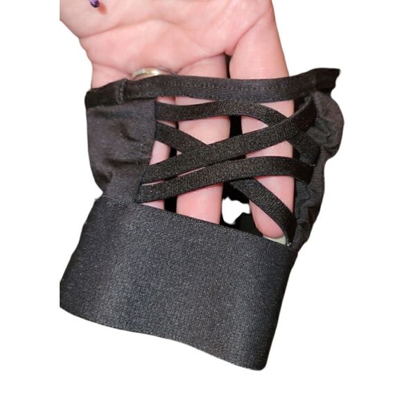 Victoria's Secret Sport The Player Black Side Cut Out Racerback Sports Bra S - Picture 4 of 9